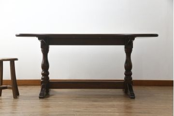 中古　美品　松本民芸家具　クラシカルな脚がおしゃれなT型食卓(ダイニングテーブル、4人掛け、6人掛け)(R-057807)
