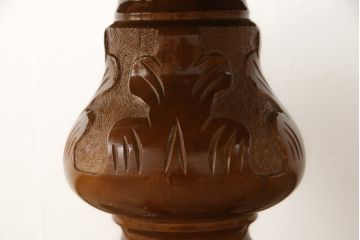 中古　イタリア輸入家具　気品あふれる上質な空間を演出する象嵌入りラウンドダイニングテーブル(ラウンドテーブル、丸テーブル)(R-057813)