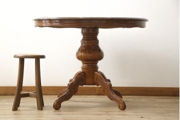 中古　イタリア輸入家具　気品あふれる上質な空間を演出する象嵌入りラウンドダイニングテーブル(ラウンドテーブル、丸テーブル)(R-057813)