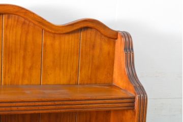 中古　バロッサバレンティ(VARO,S.A. VALENTI)　クラシカルな佇まいが魅力的なシェルフ(飾り棚、本棚、ラック、収納棚)(R-057815)