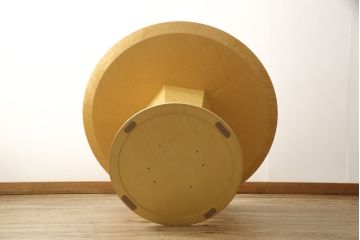 中古　美品　松創　バーズアイメープル　シンプルで洗練されたデザインのダイニングテーブル(定価約55万円)(2人掛け、ラウンドテーブル)(R-057818)