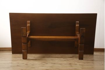 中古　美品　バロッサバレンティ(VARO,S.A. VALENTI)　しっかりとした脚のつくりが魅力的なダイニングテーブル(4人掛け、6人掛け)(定価約105万円)(R-057819)