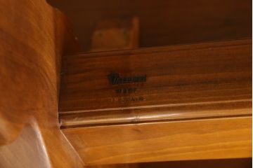 中古　美品　バロッサバレンティ(VARO,S.A. VALENTI)　しっかりとした脚のつくりが魅力的なダイニングテーブル(4人掛け、6人掛け)(定価約105万円)(R-057819)