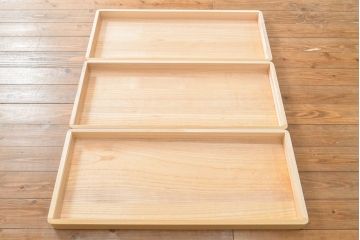 中古　伝統工芸士　熊倉由蔵作　かくし付き　金具の梅と小鳥のデザインが優しい雰囲気を醸し出す加茂総桐箪笥(胴厚、総桐たんす、引き出し、チェスト、着物箪笥)(定価約120万円)(R-057824)