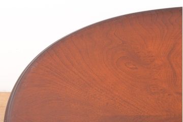 中古　美品　神戸洋家具　メープル不二屋　ガラス天板付き　曲線を描いたデザインが素敵なセンターテーブル(オーバルテーブル、ローテーブル)(R-057825)