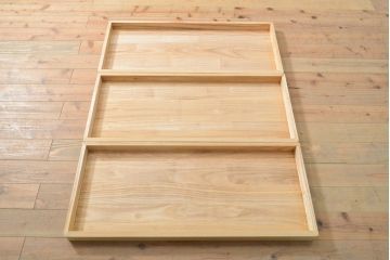 中古　国産手造り家具　梅のデザインの引手金具が上品な雰囲気を醸し出す総桐箪笥(並厚、桐たんす、着物箪笥、和タンス、衣装箪笥、引き出し、バラ売り可能)(R-057827)