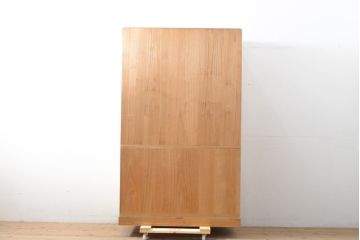 中古　国産手造り家具　梅のデザインの引手金具が上品な雰囲気を醸し出す総桐箪笥(並厚、桐たんす、着物箪笥、和タンス、衣装箪笥、引き出し、バラ売り可能)(R-057827)