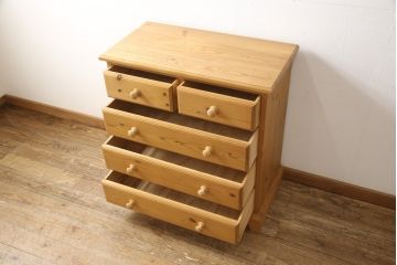 中古　美品　PENNY WISE(ペニーワイズ)　パイン材　希少!　絶版品!　カントリースタイルの空間づくりに活躍するチェスト(引き出し、サイドチェスト)(定価約14万円)(R-057839)