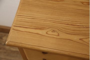 中古　美品　PENNY WISE(ペニーワイズ)　パイン材　希少!　絶版品!　カントリースタイルの空間づくりに活躍するチェスト(引き出し、サイドチェスト)(定価約14万円)(R-057839)