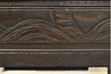 中古　軽井沢彫り　細やかな彫刻が素晴らしいワードローブ(洋服タンス、衣装箪笥)(R-057847)
