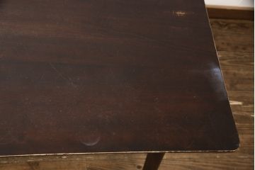 中古　美品　松本民芸家具　シンプルなデザインが魅力的なダイニングテーブル(2人掛け)(R-057851)