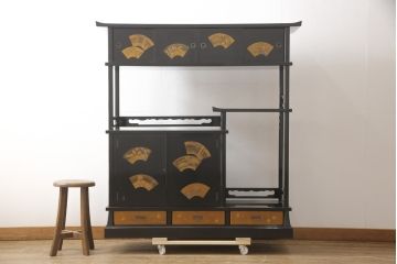 中古　美品　輪島塗り　蒔絵　上質な和の空間づくりにおすすめ! 大振りな飾り棚(違い棚、茶棚、茶箪笥、戸棚、収納棚)(R-057852)