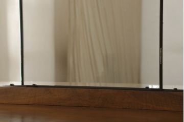 イギリスアンティーク　ウォールナット材　細見の脚がエレガントなドレッサー(鏡台)(R-057857)