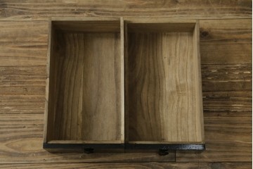 和製アンティーク　黒漆塗りと趣ある金具が魅力的な庄内小箪笥　(R-057862)