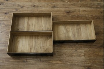 和製アンティーク　黒漆塗りと趣ある金具が魅力的な庄内小箪笥　(R-057862)