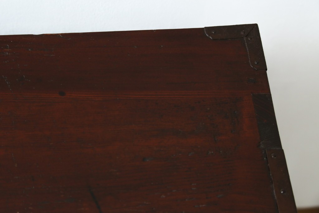 和製アンティーク　黒漆塗りと趣ある金具が魅力的な庄内小箪笥　(R-057862)