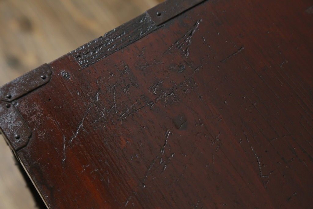 和製アンティーク　黒漆塗りと趣ある金具が魅力的な庄内小箪笥　(R-057862)