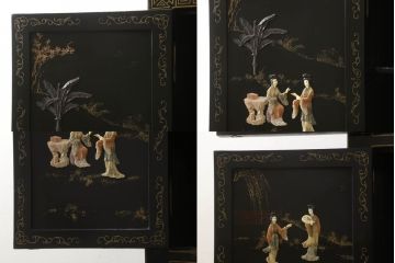 アジアビンテージ　中国デザイン　豪華な石細工が目を引く、まるで美術品のようなキャビネット(戸棚、収納棚、ヴィンテージ)(R-057869)
