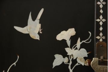 ビンテージ家具　黒塗り　螺鈿細工(らでん)　アジアンテイストのお部屋に取り入れたいサーバー(収納棚、サービス台、バーカウンター、カウンターテーブル、サイドボード、ヴィンテージ)(R-057872)