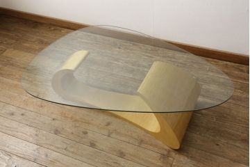 中古　超美品　松創　ウィーンNo.2　モダンなデザインが目を引くセンターテーブル(定価約73万円)(ローテーブル、ガラステーブル、リビングテーブル)(R-057874)