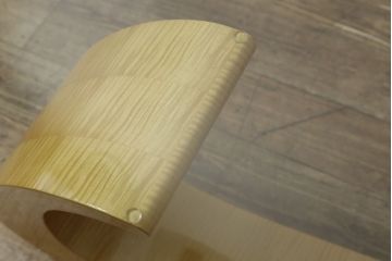 中古　超美品　松創　ウィーンNo.2　モダンなデザインが目を引くセンターテーブル(定価約73万円)(ローテーブル、ガラステーブル、リビングテーブル)(R-057874)