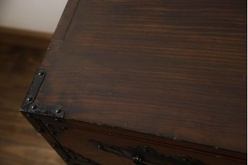 和製アンティーク　前面ケヤキ材(欅)　重厚感ある金具の立派な岩谷堂時代箪笥(岩谷堂箪笥、仙台箪笥、和タンス、収納箪笥)(R-057876)