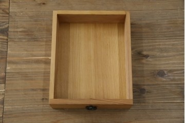 中古　屋久杉　品のある佇まいが上質な和の空間にピッタリな着物箪笥　(R-057877)