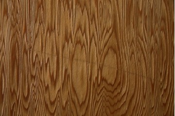 中古　屋久杉　品のある佇まいが上質な和の空間にピッタリな着物箪笥　(R-057877)