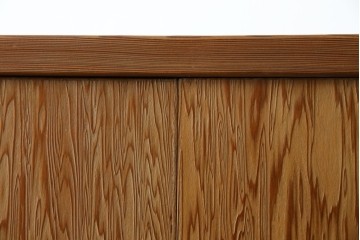 中古　屋久杉　品のある佇まいが上質な和の空間にピッタリな着物箪笥　(R-057877)