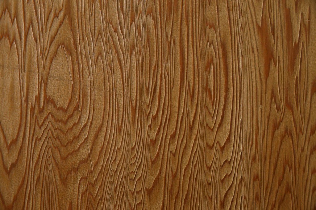 中古　屋久杉　品のある佇まいが上質な和の空間にピッタリな着物箪笥　(R-057877)