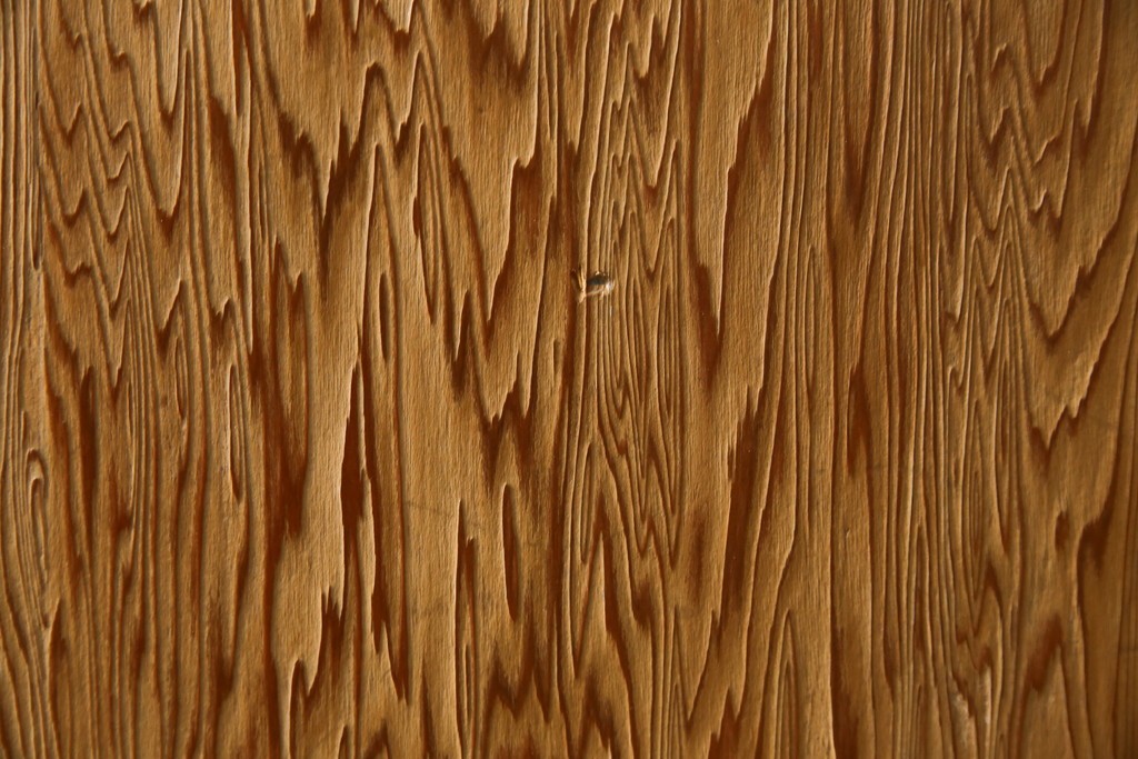 中古　屋久杉　品のある佇まいが上質な和の空間にピッタリな着物箪笥　(R-057877)