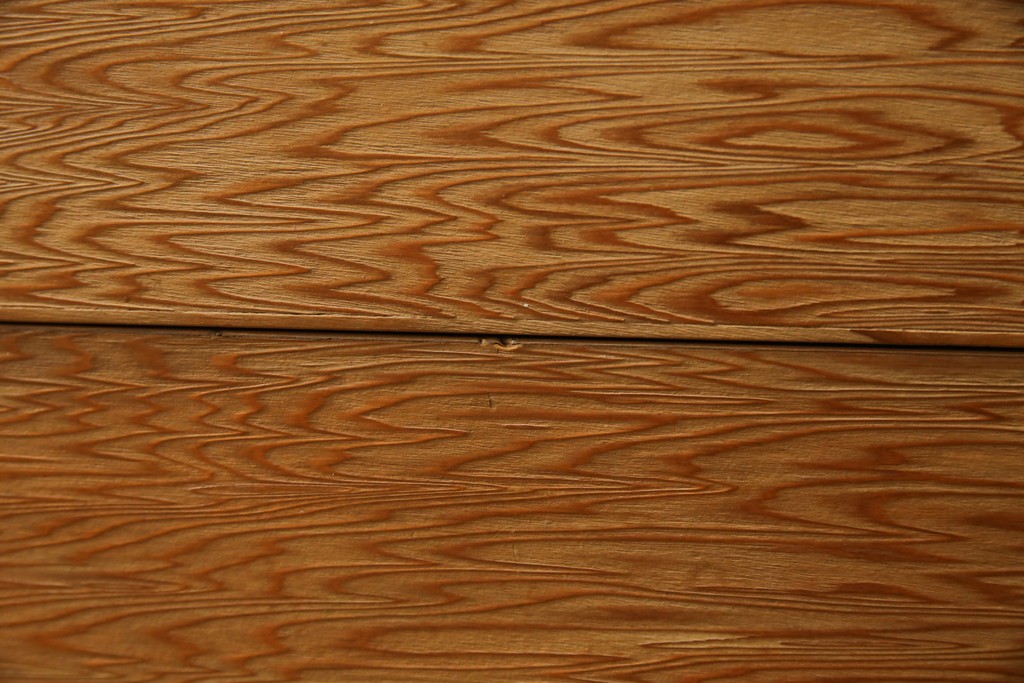 中古　屋久杉　品のある佇まいが上質な和の空間にピッタリな着物箪笥　(R-057877)