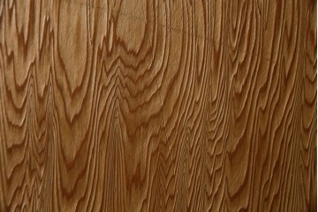 中古　屋久杉　品のある佇まいが上質な和の空間にピッタリな着物箪笥　(R-057877)