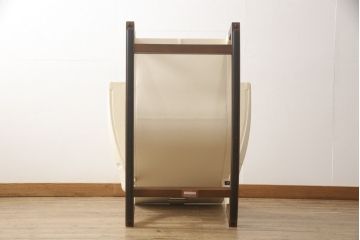 中古　美品　激レア!　本革　Poltrona Frau(ポルトローナフラウ)　ドンドゥー(Don’do)　スタイリッシュなレザーロッキングチェア(定価約95万円)(アームチェア)(R-057878)