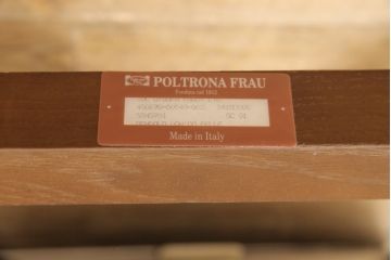 中古　美品　激レア!　本革　Poltrona Frau(ポルトローナフラウ)　ドンドゥー(Don’do)　スタイリッシュなレザーロッキングチェア(定価約95万円)(アームチェア)(R-057878)
