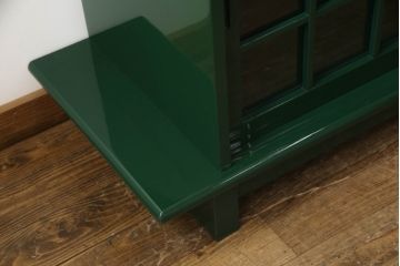 中古　美品　展示品　希少デザイン!　総漆塗り　和モダンな雰囲気と鮮やかな緑色が素敵なサイドボード(定価約80万円)(収納棚、戸棚、リビングボード)(R-057883)