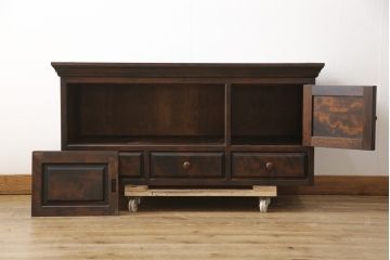 中古　美品　松本民芸家具　当店リメイク　和と洋どちらの空間にも取り入れやすいローボード(収納棚、戸棚、サイドボード、テレビ台、テレビボード)(R-057891)