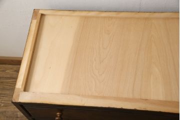 中古　美品　松本民芸家具　天板・脚(台輪)付きリメイク　シックな佇まいが魅力!落ち着きのある空間づくりにおすすめのローチェスト(ローボード、サイドチェスト、引き出し)(R-057892)