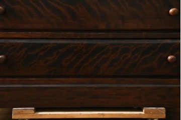 中古　美品　松本民芸家具　当店リメイク　シックな佇まいが魅力!落ち着きのある空間づくりにおすすめのローチェスト　(R-057893)