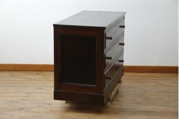 中古　美品　松本民芸家具　当店リメイク　シックな佇まいが魅力!落ち着きのある空間づくりにおすすめのローチェスト　(R-057893)