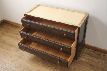中古　美品　松本民芸家具　当店リメイク　シックな佇まいが魅力!落ち着きのある空間づくりにおすすめのローチェスト(ローボード、サイドチェスト、引き出し)(R-057893)