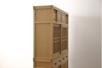 中古　極美品　タモ材　上質な和の空間づくりにおすすめ! 品を感じる重ね水屋箪笥(収納棚、キャビネット、食器棚、戸棚)(R-057894)
