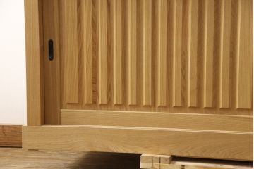 中古　極美品　タモ材　上質な和の空間づくりにおすすめ! 品を感じる重ね水屋箪笥(収納棚、キャビネット、食器棚、戸棚)(R-057894)
