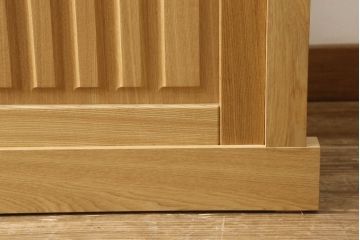 中古　極美品　タモ材　上質な和の空間づくりにおすすめ! 品を感じる水屋箪笥サイドボード(収納棚、キャビネット、食器棚、戸棚)(R-057896)