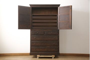 中古　美品　松本民芸家具　A型和タンス　衣装盆付き!　落ち着いた品のある和タンス(定価約68万円)(チェスト、引き出し、洋服タンス、着物箪笥)(R-057897)