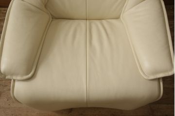 中古　本革　ノルウェー　Hjellegjerde(イエリアーダ社)　優雅なくつろぎの時間におすすめのリクライニングチェア(椅子、アームチェア、1人掛けソファ)(R-057899)