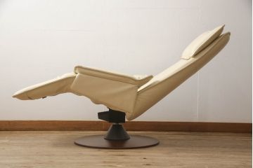 中古　本革　ノルウェー　Hjellegjerde(イエリアーダ社)　優雅なくつろぎの時間におすすめのリクライニングチェア(椅子、アームチェア、1人掛けソファ)(R-057899)