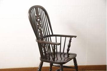 中古　美品　松本民芸家具　#44A型　洋風のクラシカルなデザインが美しいウィンザーチェア(定価約18万円)(アームチェア、椅子、イス、ウインザーチェア)(R-057900)