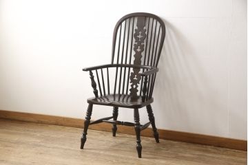 中古　美品　松本民芸家具　#44A型　洋風のクラシカルなデザインが美しいウィンザーチェア(定価約18万円)(アームチェア、椅子、イス、ウインザーチェア)(R-057901)