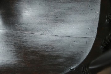 中古　北海道民芸家具　クラシカルな雰囲気を醸し出すダイニングチェア2脚セット　(R-057902)